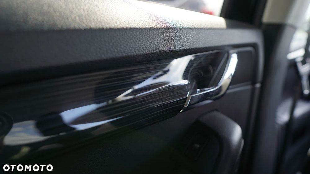 Skoda Octavia 2.0 TDI SCR 4x4 Style DSG - 29