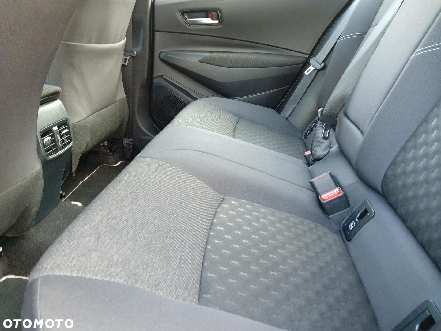 Toyota Corolla - 14