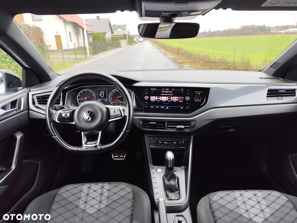 Volkswagen Polo - 16