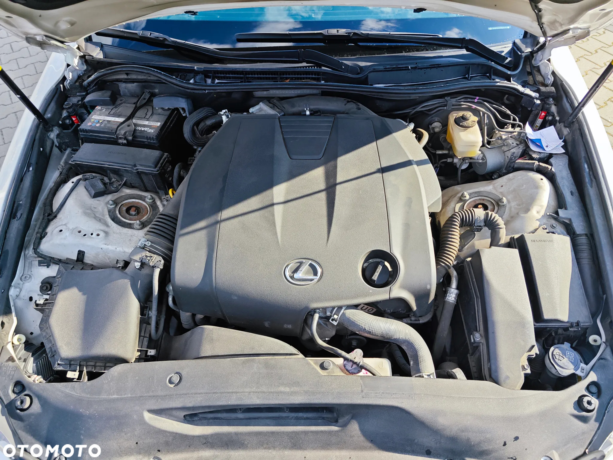 Lexus IS - 10