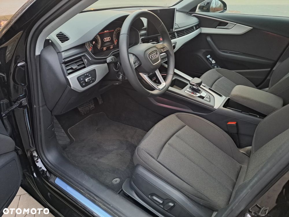 Audi A4 Limousine 35 TFSI mHEV Advanced S tronic - 5