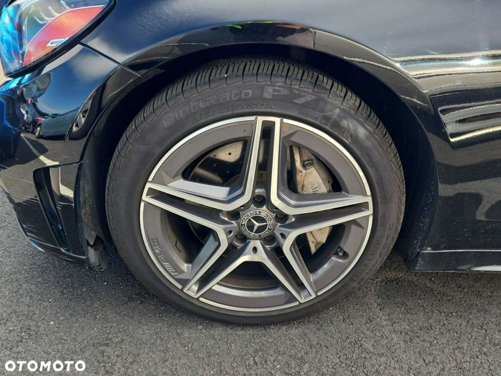 Mercedes-Benz Klasa C 300 4Matic 9G-TRONIC AMG Line - 12