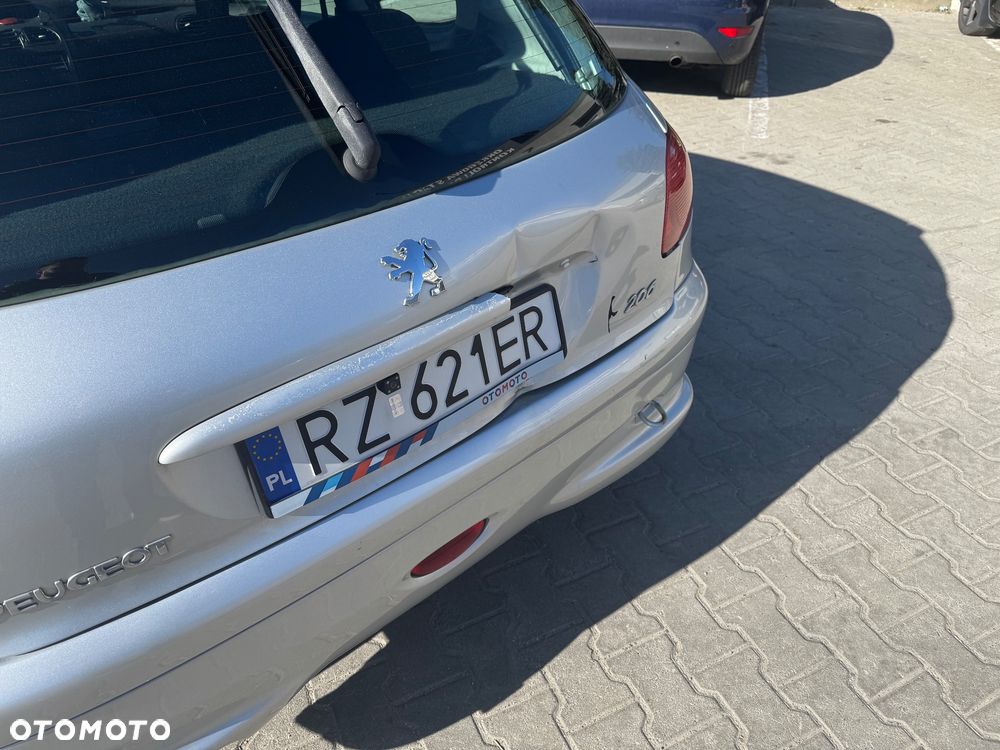 Peugeot 206 - 4