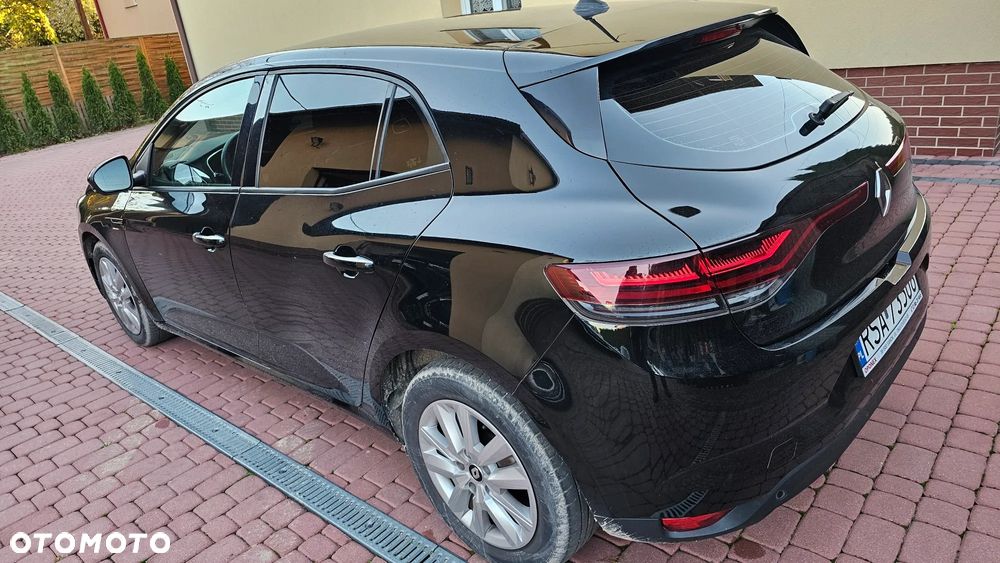 Renault Megane TCe 115 GPF ZEN - 6