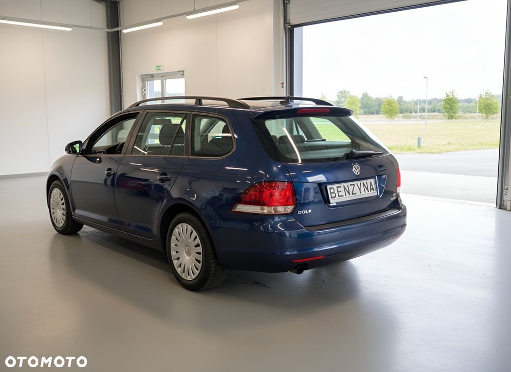 Volkswagen Golf - 6