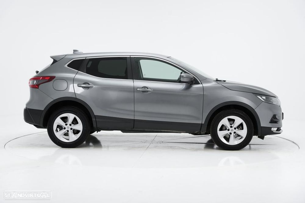 Nissan Qashqai - 2