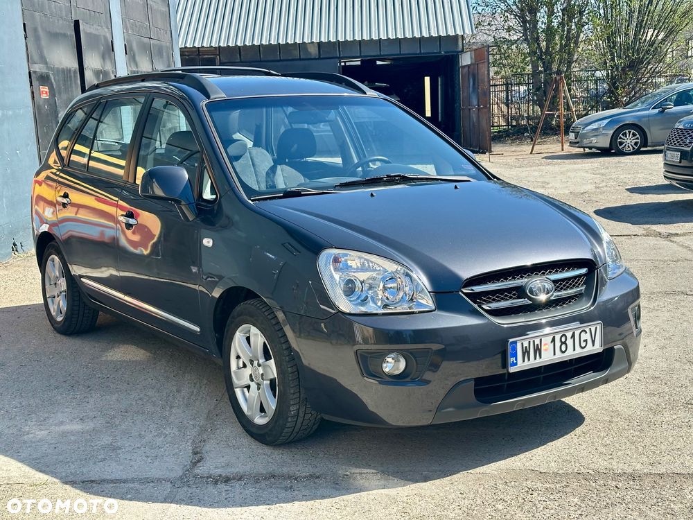 Kia Carens 2.0 CVVT Spirit - 7