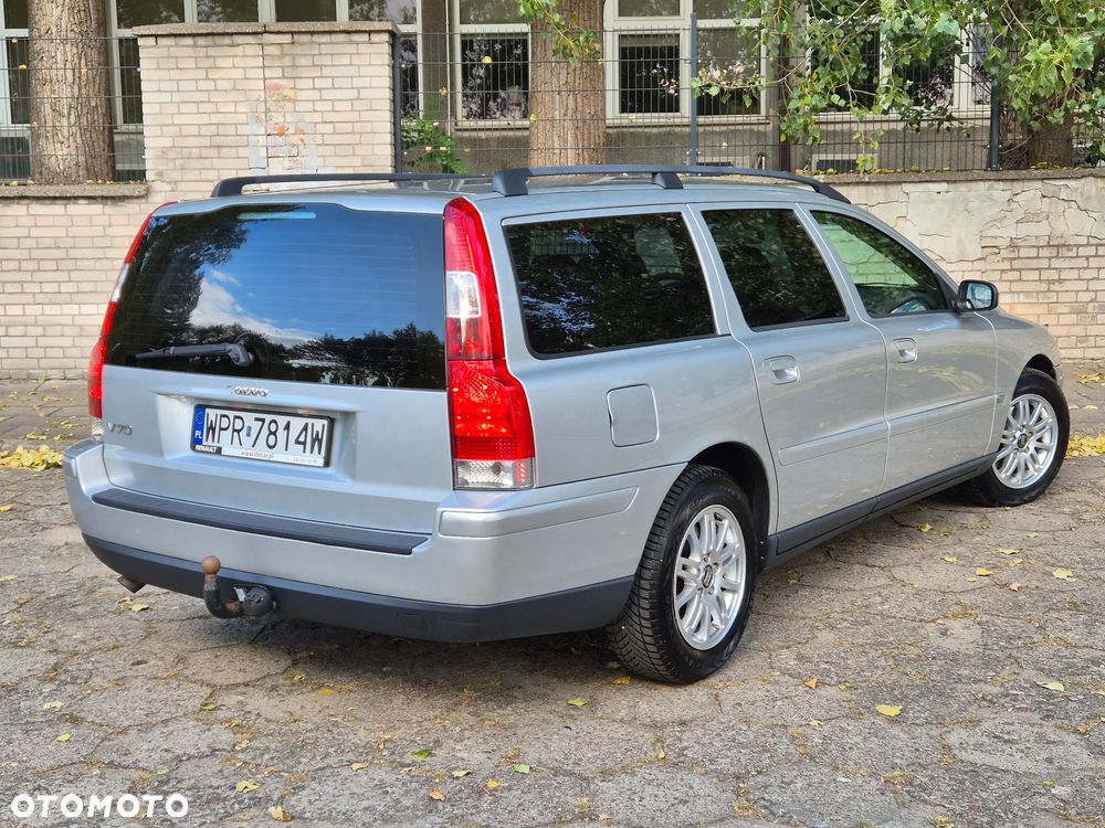Volvo V70 2.4 Kinetic - 4