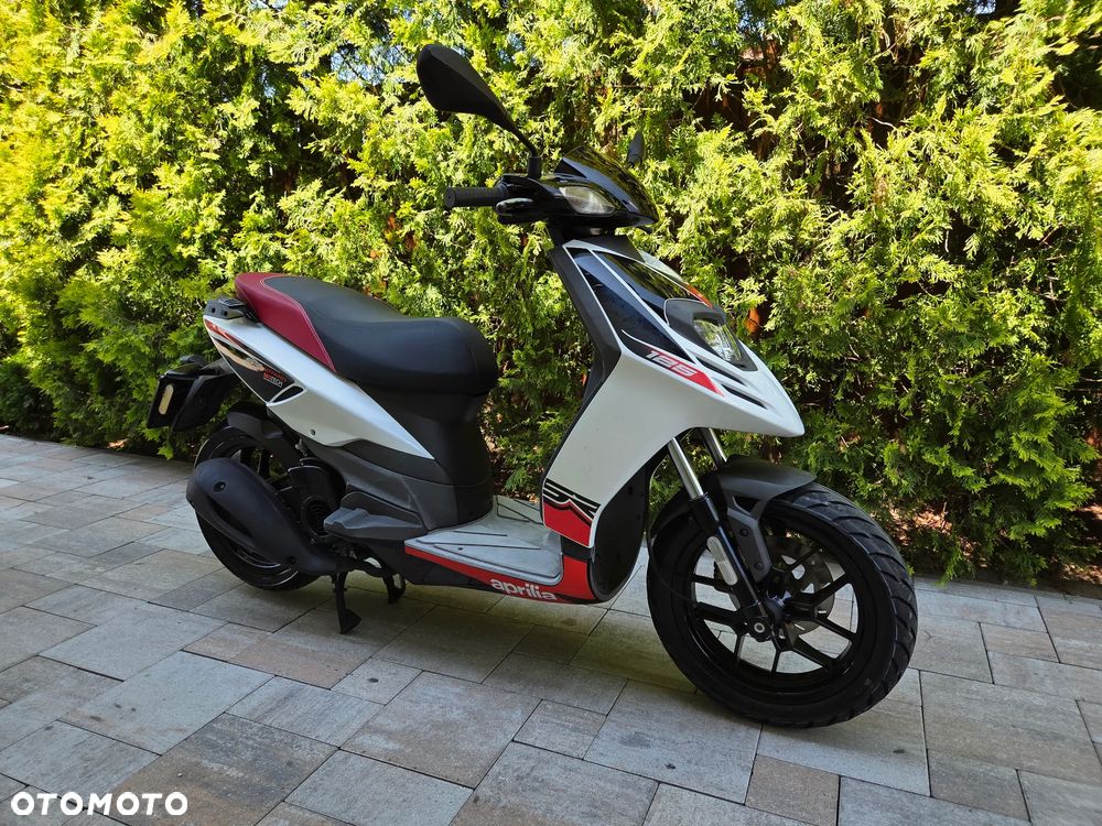 Aprilia SR - 1