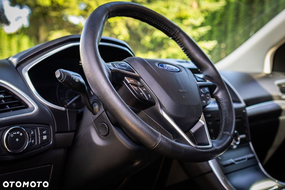 Ford Edge 2.0 EcoBlue Twin-Turbo 4WD Titanium - 15