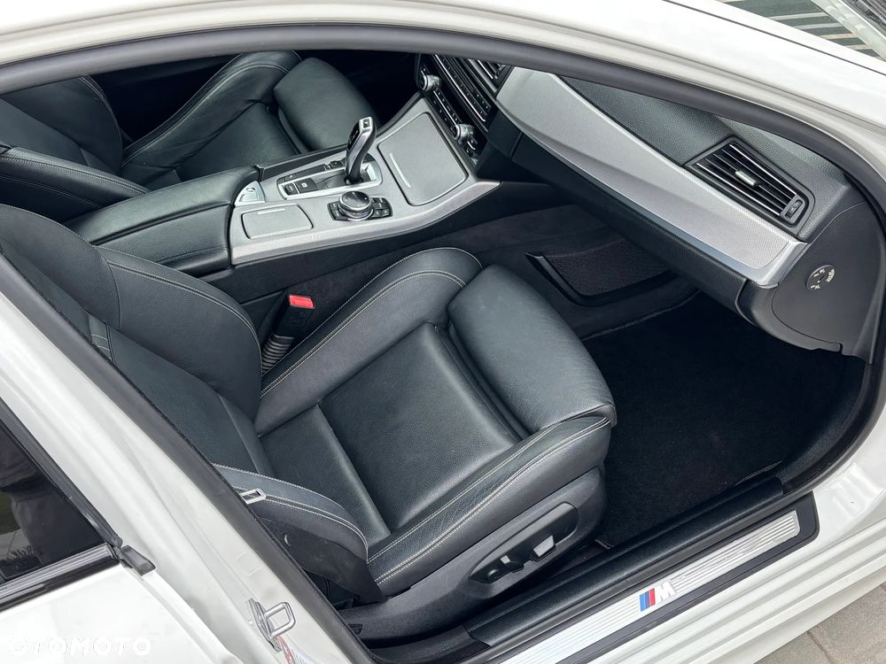 BMW Seria 5 520d - 12