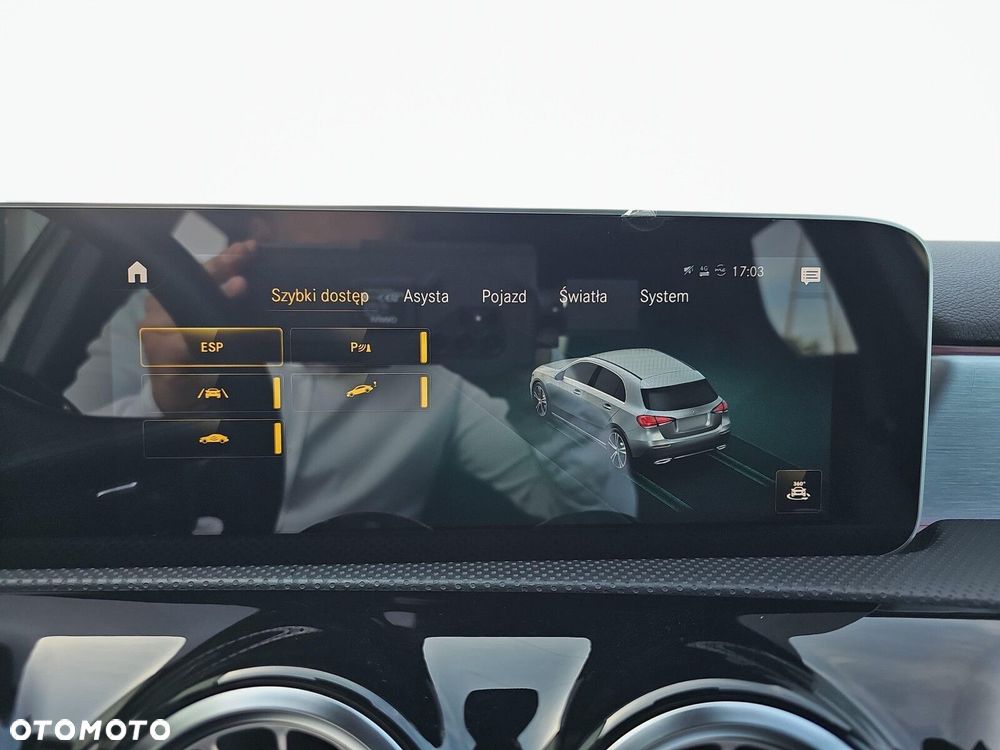 Mercedes-Benz Klasa A 220 4-Matic AMG Line 7G-DCT - 25