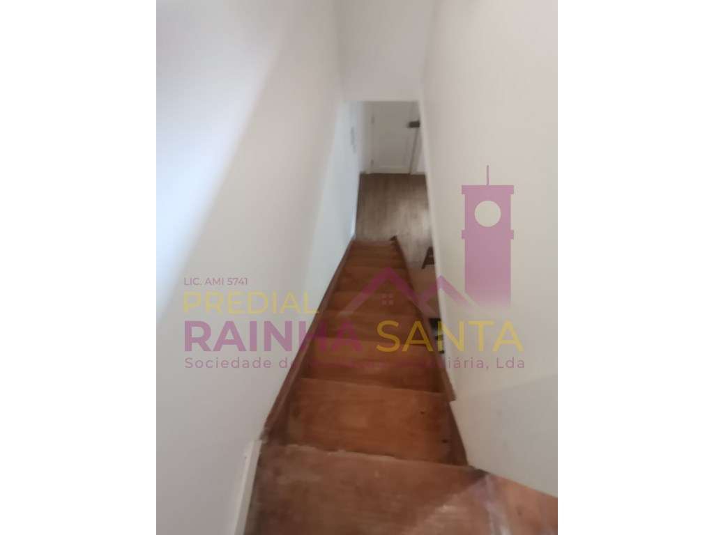 Apartamento T1 duplex - Pólo I - Universidade de Coimbra - Grande imagem: 4/8