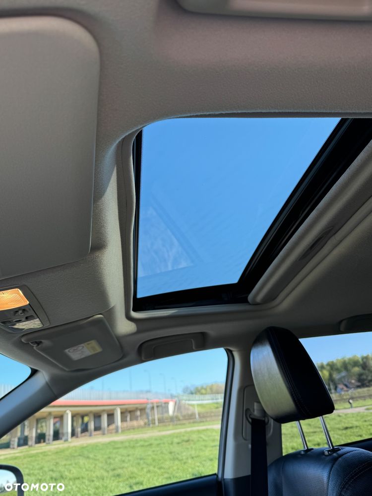Mitsubishi Outlander - 16