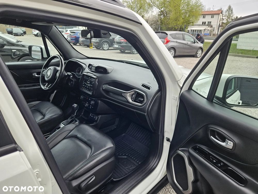 Jeep Renegade 1.3 T-GDI Limited - 36