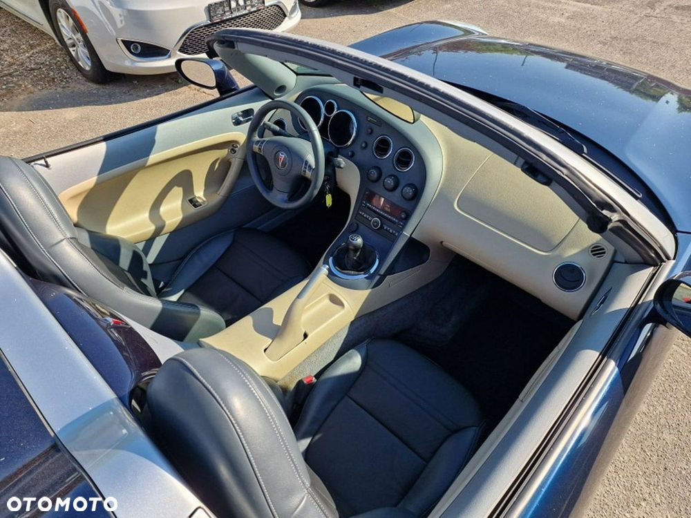 Pontiac Solstice - 37