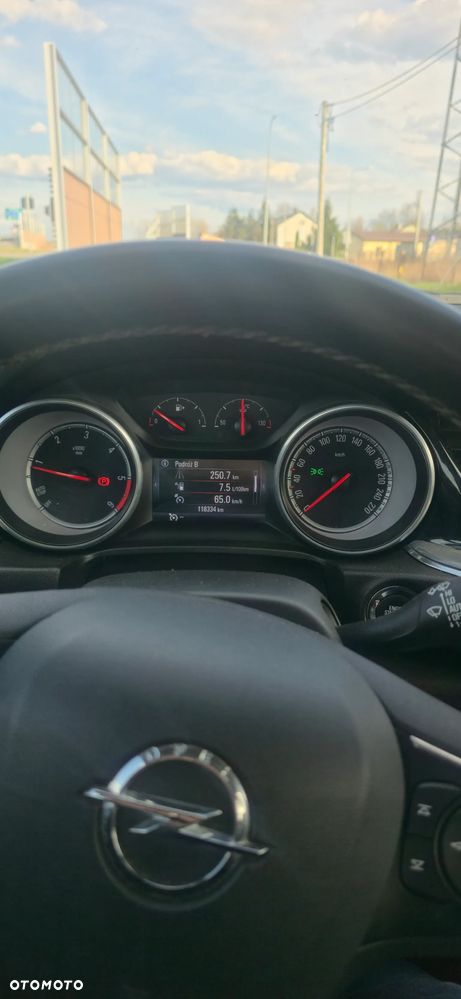 Opel Insignia 2.0 CDTI Enjoy S&S - 16