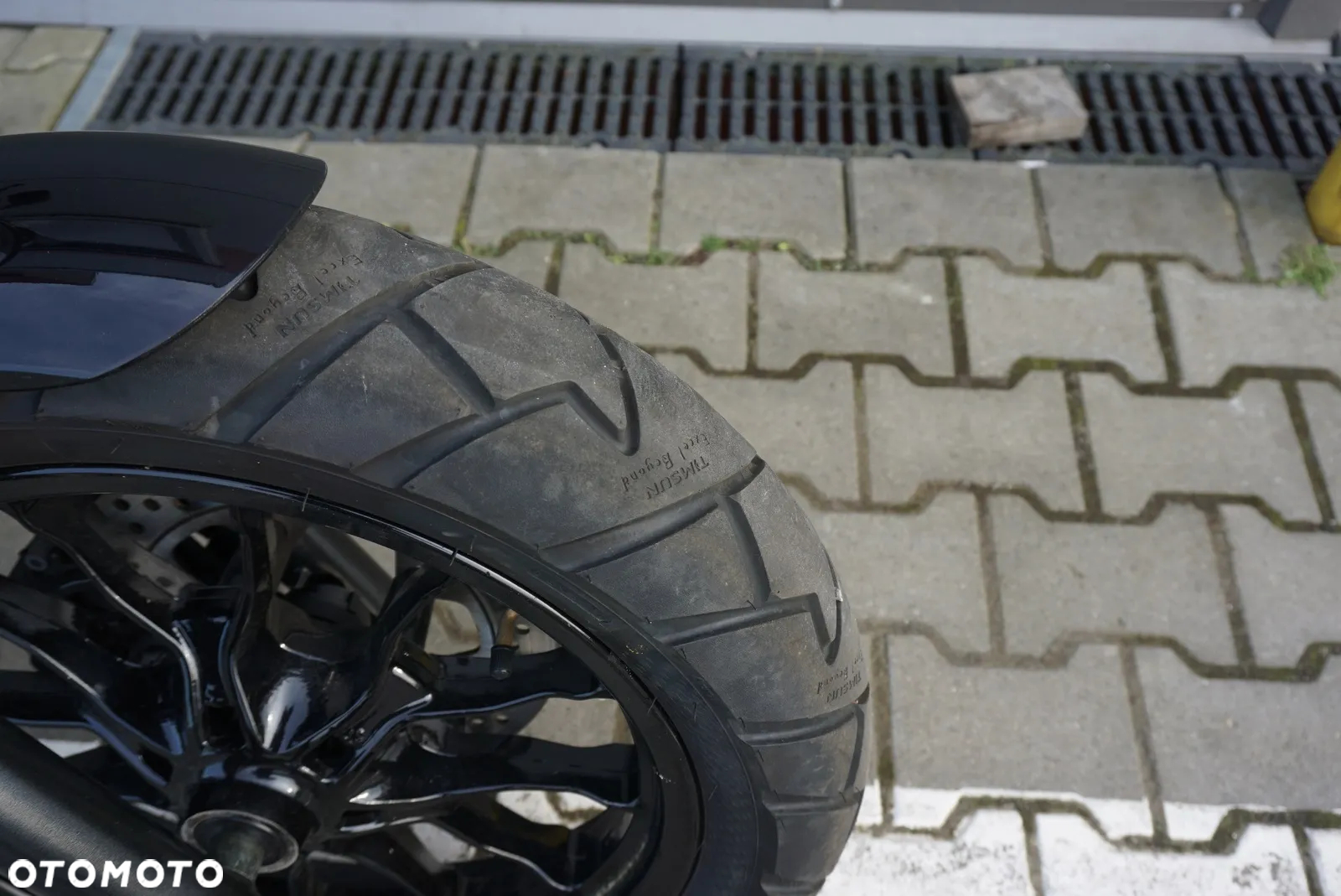 Hyosung GV - 12