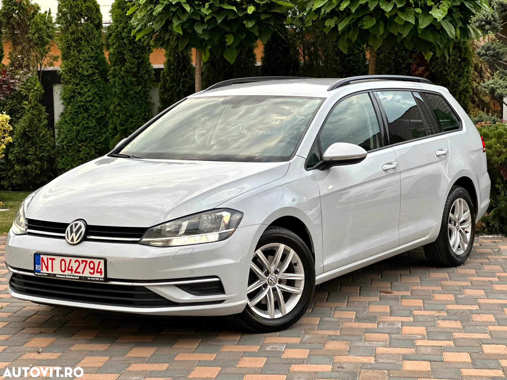 Volkswagen Golf Variant 1.6 TDI (BlueMotion Technology) Trendline - 3
