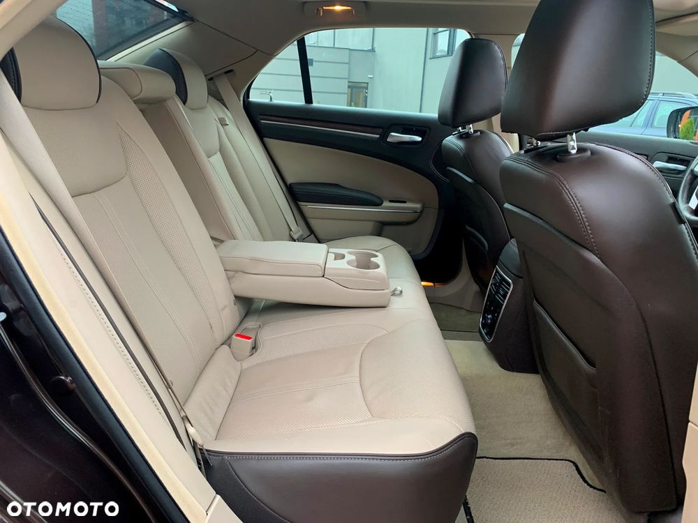 Lancia Thema 3.6 V6 VVT 24V Automatik Executive - 11