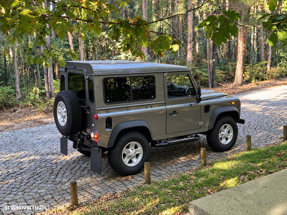 Land Rover Defender 90 2.4 CRD SE - 7