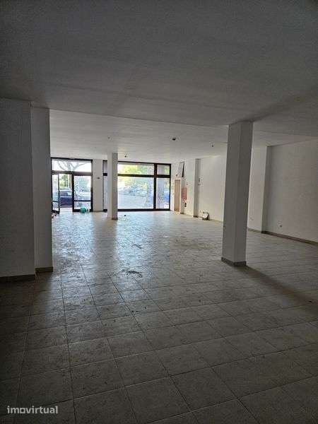 Loja para alugar / arrendar com 210m Terraços da Ponte da  Ponte - Grande imagem: 4/12
