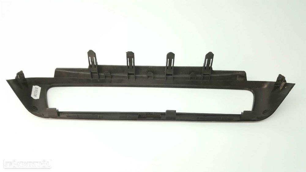 EMBELIZADOR PEUGEOT PARTNER III (K9) - 2