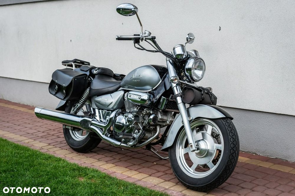 Hyosung GV - 1