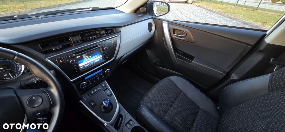 Toyota Auris 1.8 HSD Luna - 40