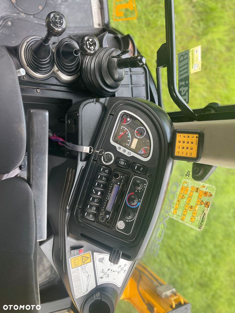 JCB 3CX - 6