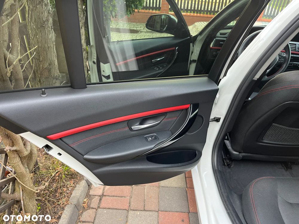 BMW Seria 3 320i GPF Sport Line Shadow sport - 24