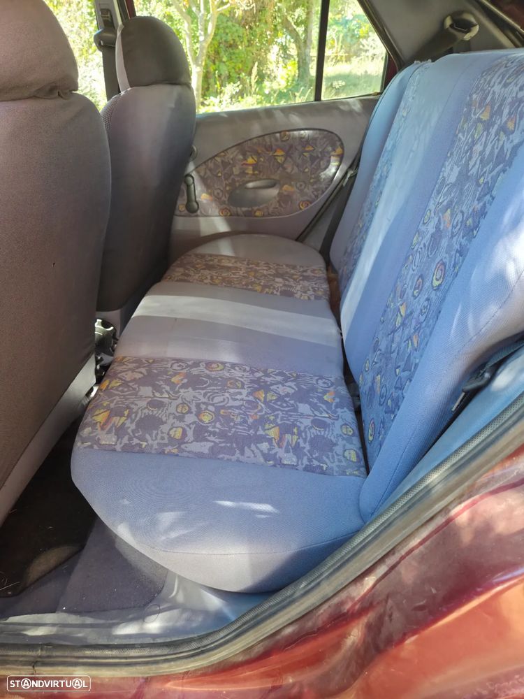 Ford Fiesta 1.25 Techno - 10