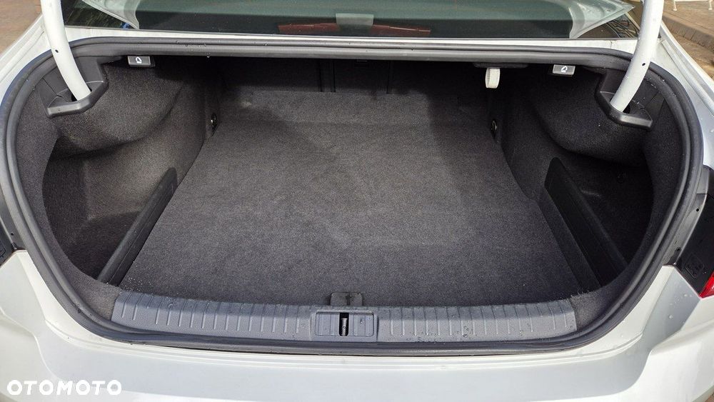 Volkswagen Passat 2.0 TSI Elegance DSG - 33