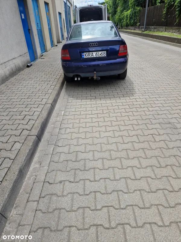 Audi A4 Limousine - 5