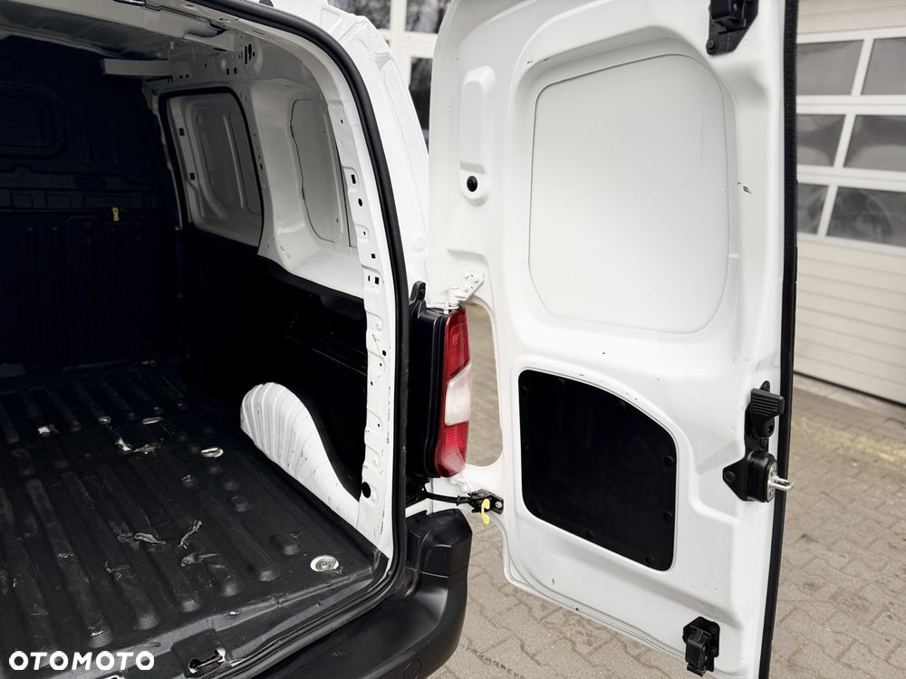Toyota Proace City - 25