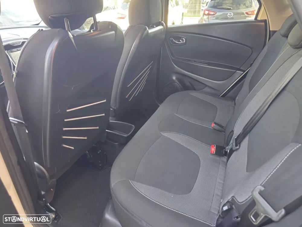 Renault Captur 0.9 TCE - 11