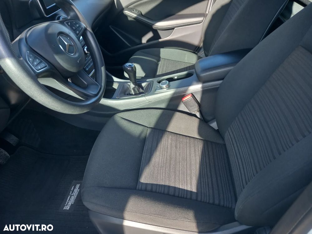 Mercedes-Benz A 180 CDI (BlueEFFICIENCY) - 11