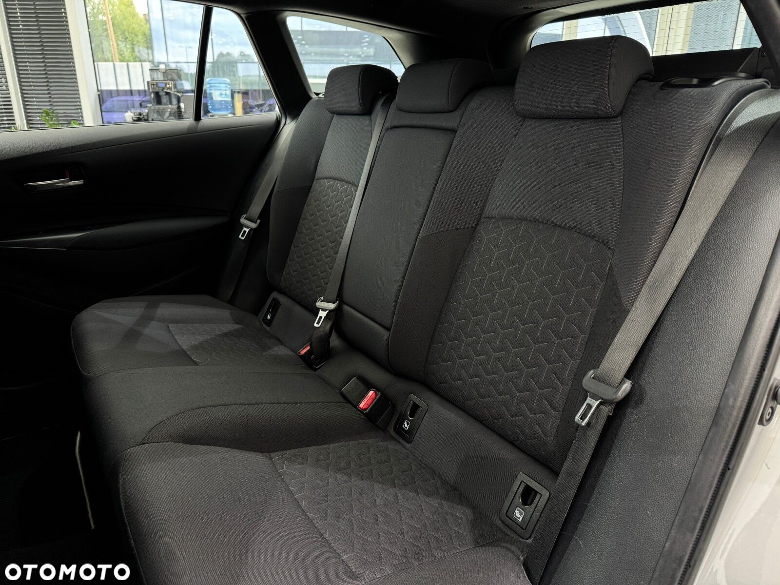 Toyota Corolla - 13