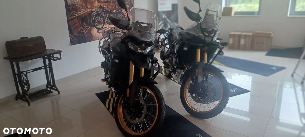 VOGE 900DSX - 15