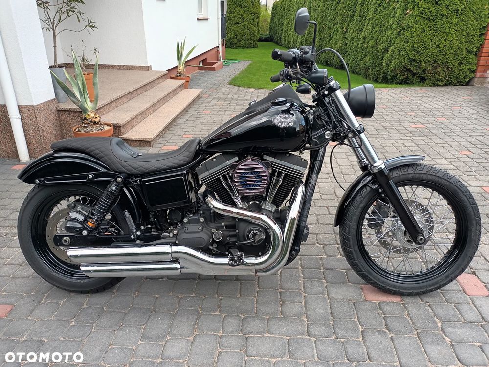 Harley-Davidson Dyna Street Bob - 13