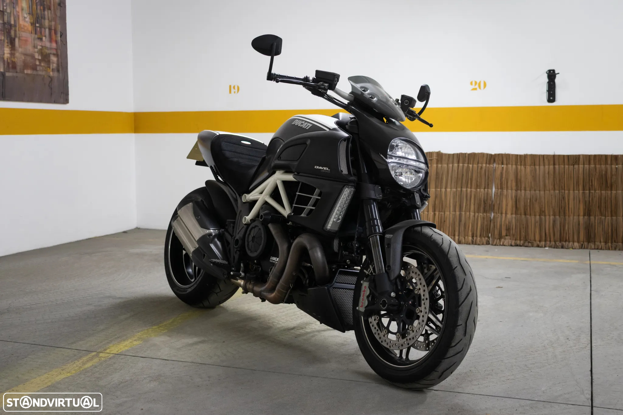 Ducati Diavel 1200 S AMG - 5