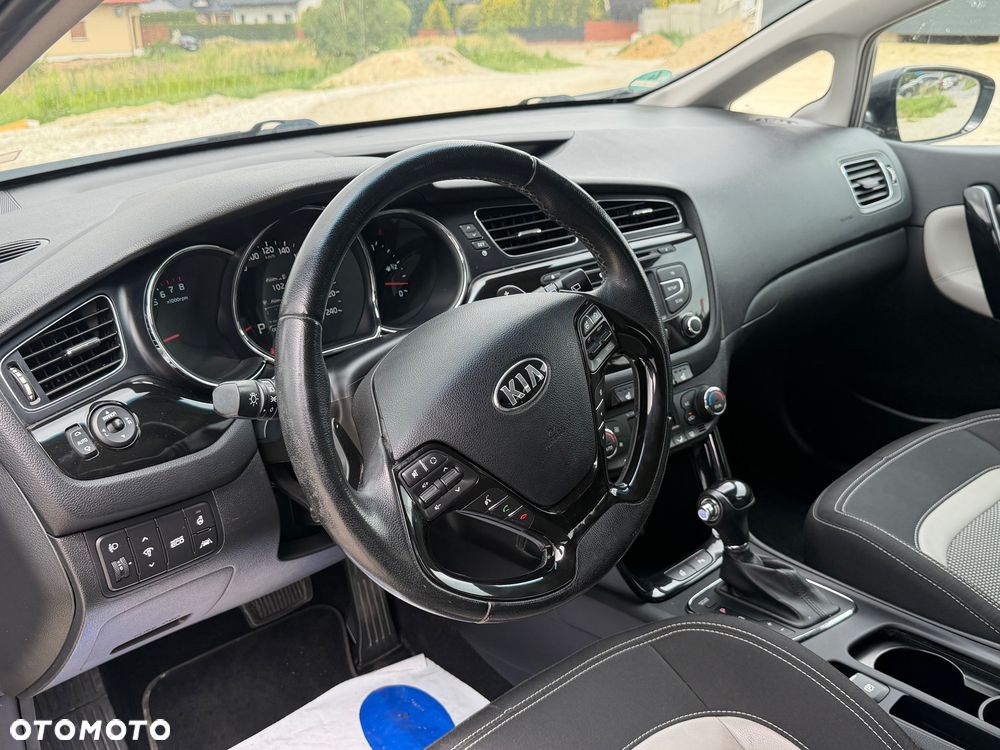 Kia Ceed 1.6 GDI DCT Spirit - 10