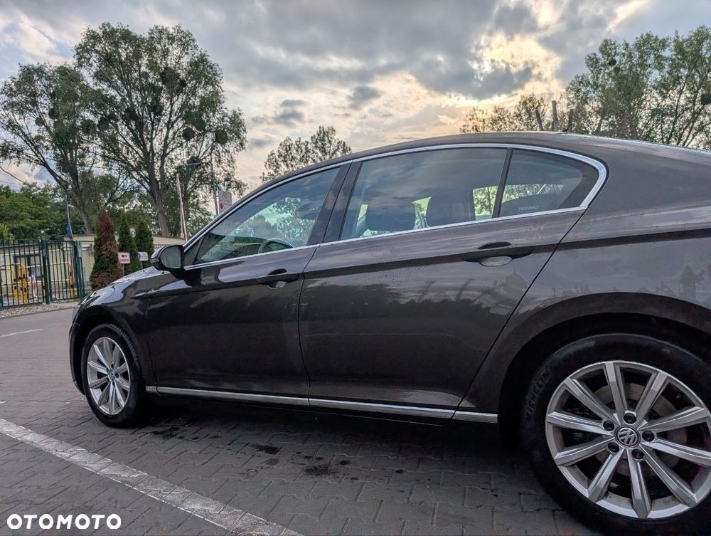 Volkswagen Passat 2.0 TDI BMT Highline DSG - 14