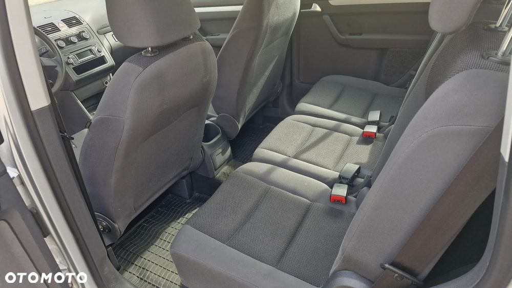 Volkswagen Touran 1.6 TDI DPF BlueMotion Technology Life - 11