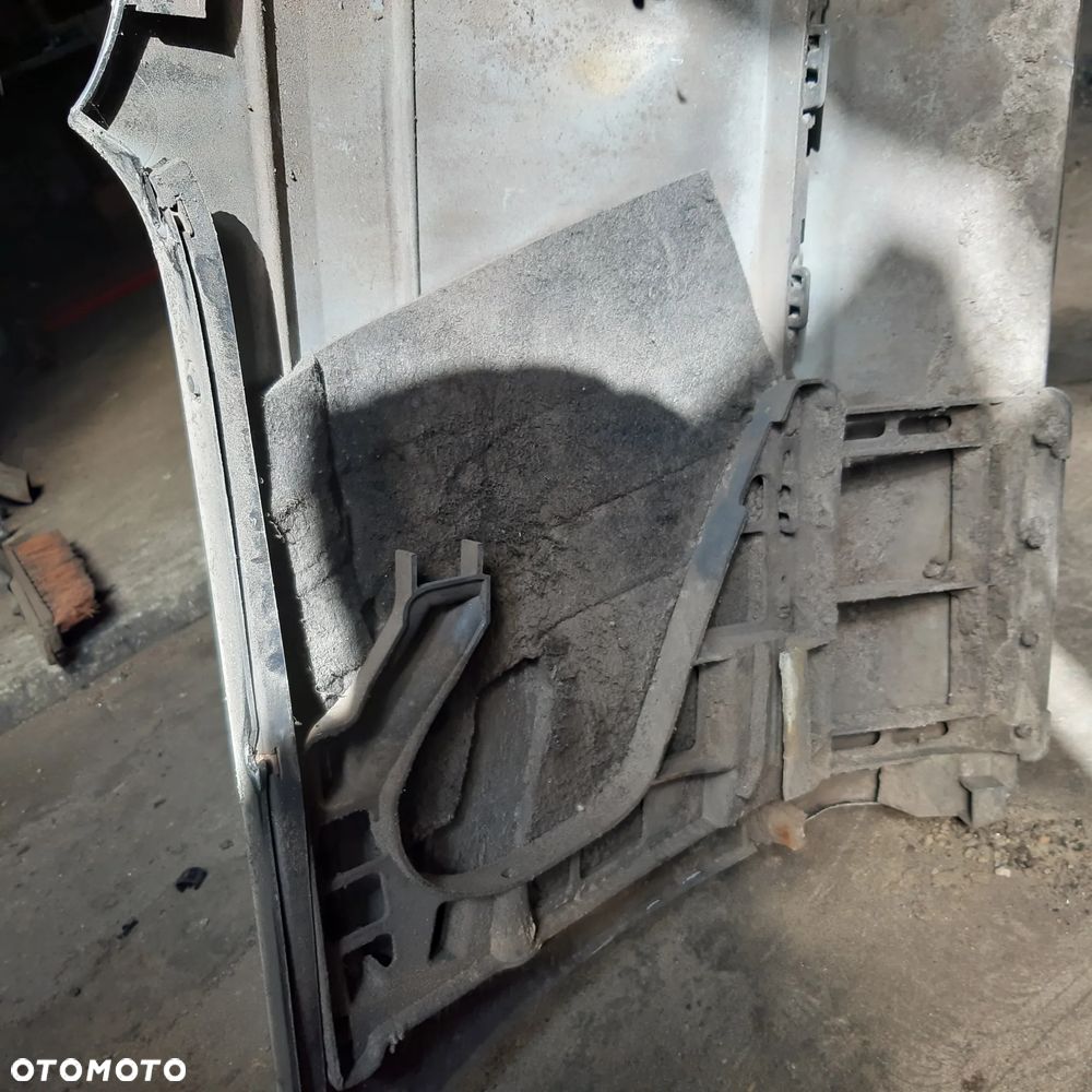 Zderzak Tylny Tył Mercedse E-klasa W211  Kombi 197 - 14