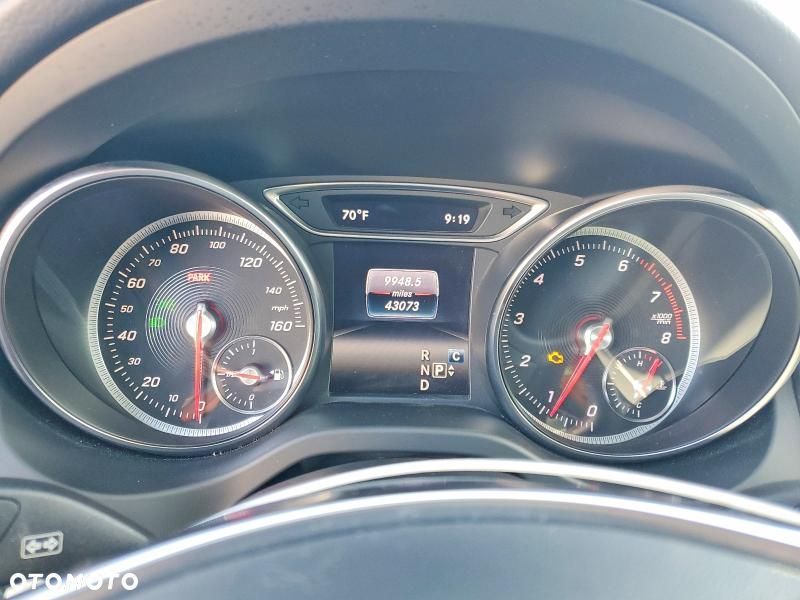 Mercedes-Benz CLA - 13