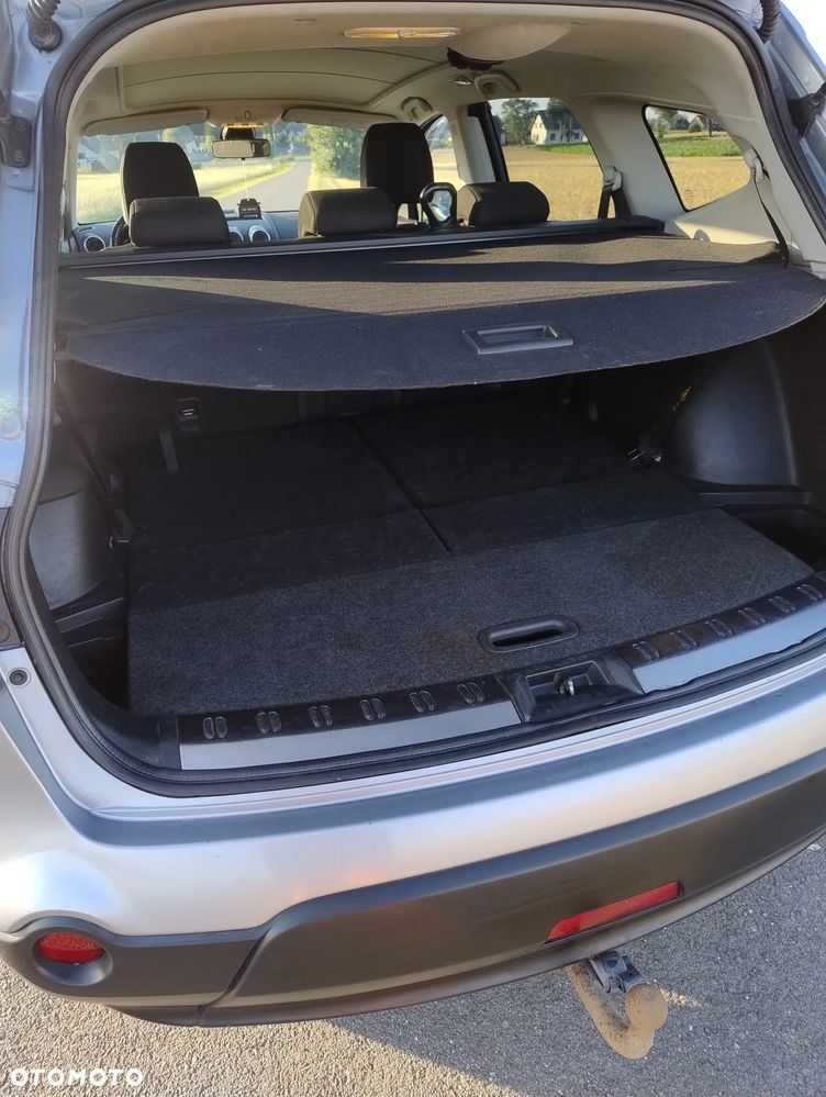 Nissan Qashqai+2 - 5