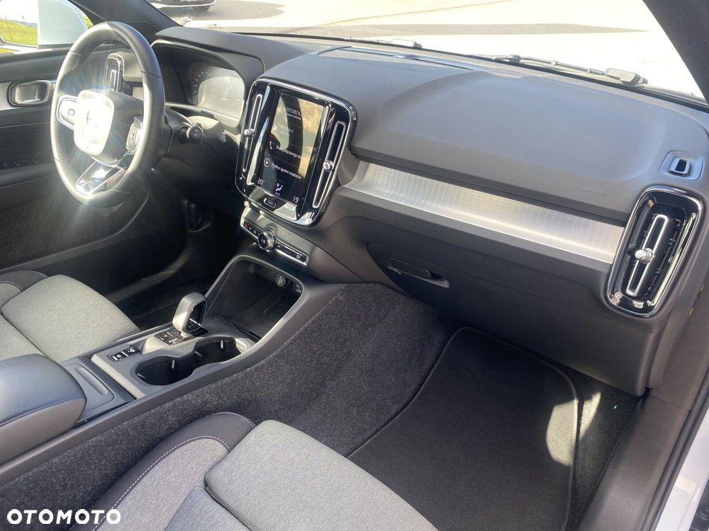 Volvo XC 40 - 17