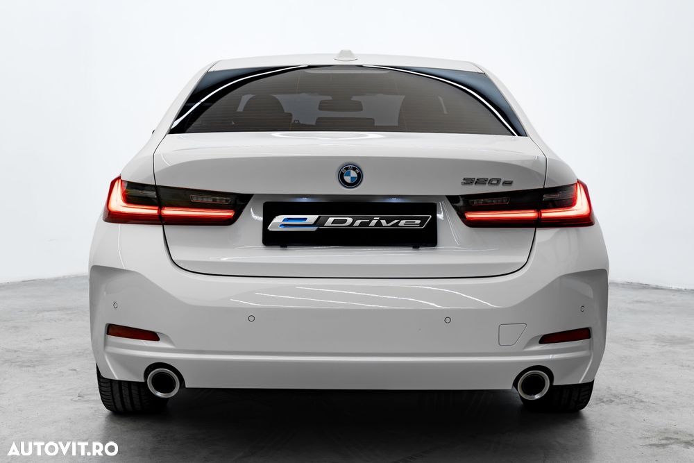 BMW Seria 3 - 24