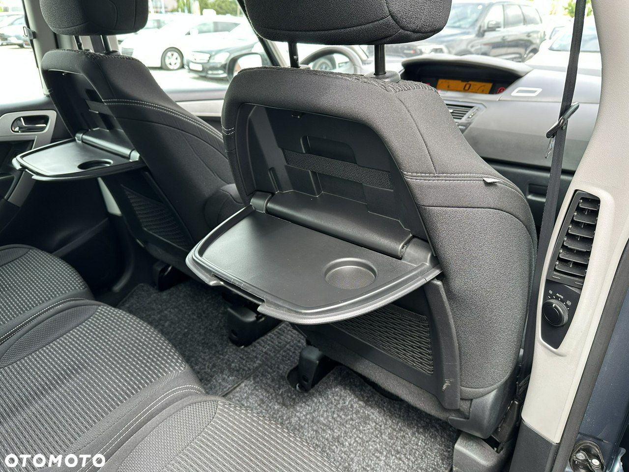 Citroën C4 Picasso - 16